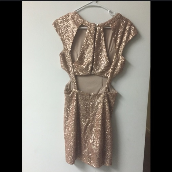 Rose gold sequin dress - Picture 3 of 4