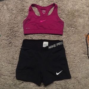 [BUNDLE!] women's Nike dri fit sports bra&shorts