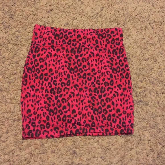 Forever 21 pink cheetah midi skirt