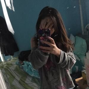 Meet your Posher, Nina