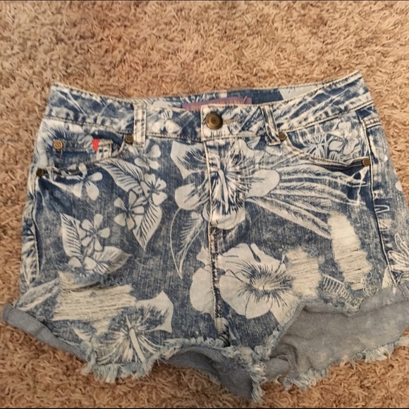 high wasted shorts