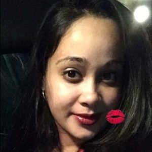 Meet your Posher, Nadia