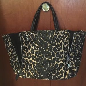 Sam Edelman Cheetah Print Zippered Wing Handbag