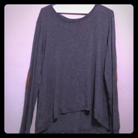 Long sleeves grey shirt. Great condition. Zara.
