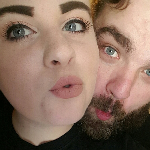 Meet your Posher, Jodie - Picture 1 of 1