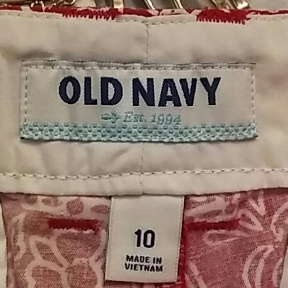 Old Navy Shorts NWT - Picture 3 of 4