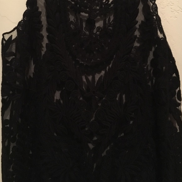 Black lace blouse. Urban outfitters. Medium - Picture 2 of 4