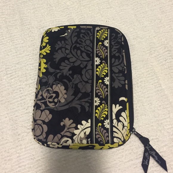 Vera Bradley Baroque Pattern E-Reader Case - Picture 3 of 3