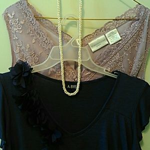 2 feminine spring blouses