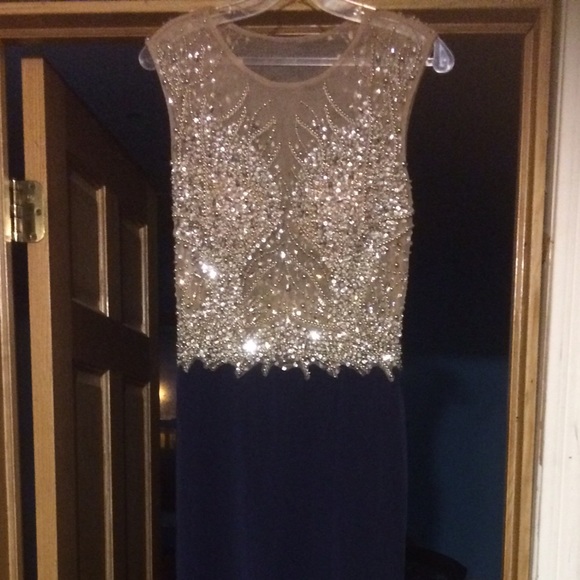 Prom dress - Picture 4 of 4