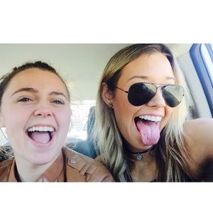 Meet your Posher, Maggie