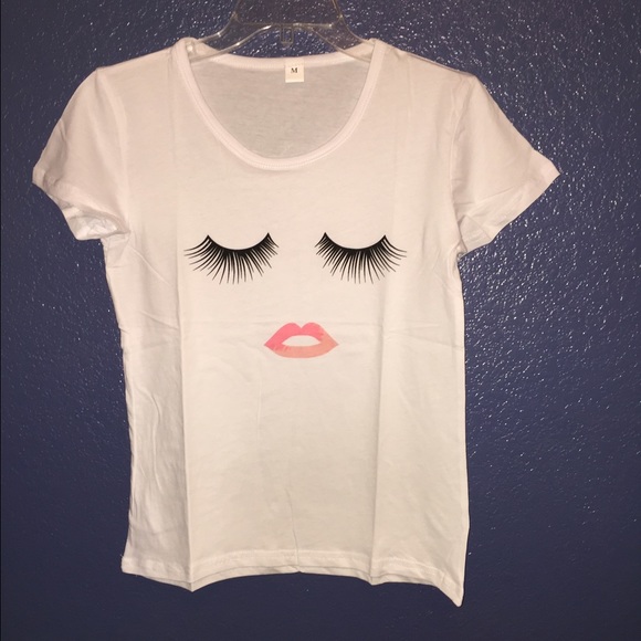 SEXY EYELASH AND LIPS FUN TEE!!! - Picture 4 of 4