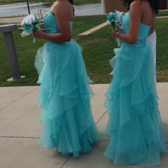 Dress - Picture 4 of 4