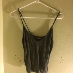 Brandy Melville V-neck Crop Top (Joanna tank)