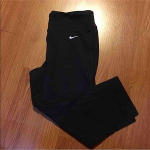 Nike Crop Leggings