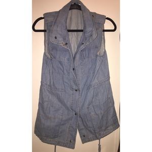 Jean Vest
