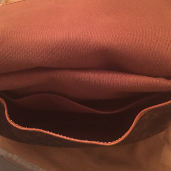 "Sold on mercari Louis Vuitton Samur 30 - Picture 3 of 4