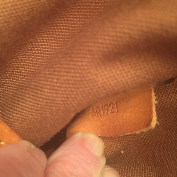 "Sold on mercari Louis Vuitton Samur 30 - Picture 4 of 4