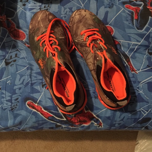 Camo/orange shoes
