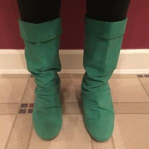 Kelly Green Boots w Built In Wedges