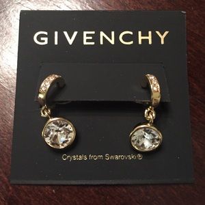 Givenchy gold drop earrings 👑