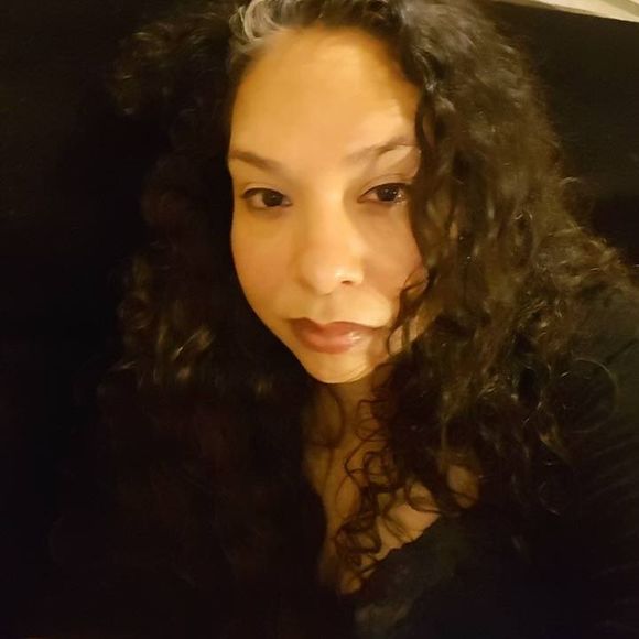 Meet your Posher, Antoinette - Picture 1 of 1