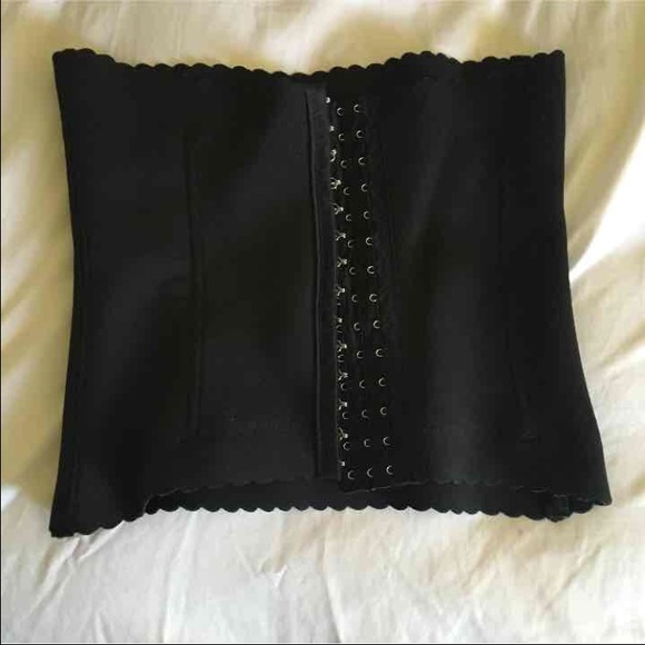Medium waist cincher