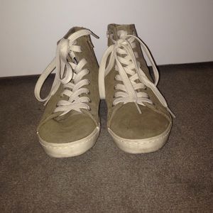 💃🏼MOVING SALE Suede High Tops with Ankle Zipper
