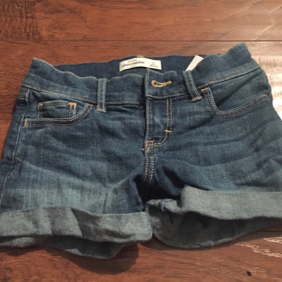 Abercrombie shorts size 12 kids