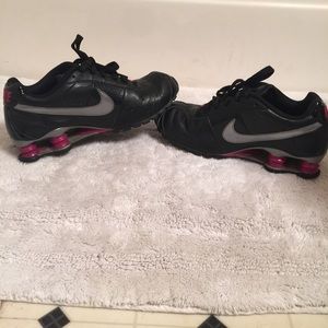 Women's Nike Shox