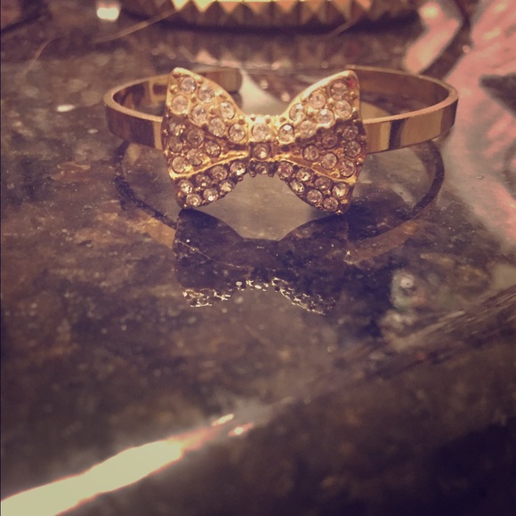 Crystal Bow Necklace