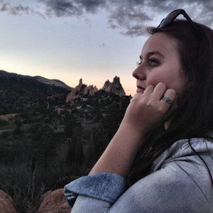 Meet your Posher, Kelli