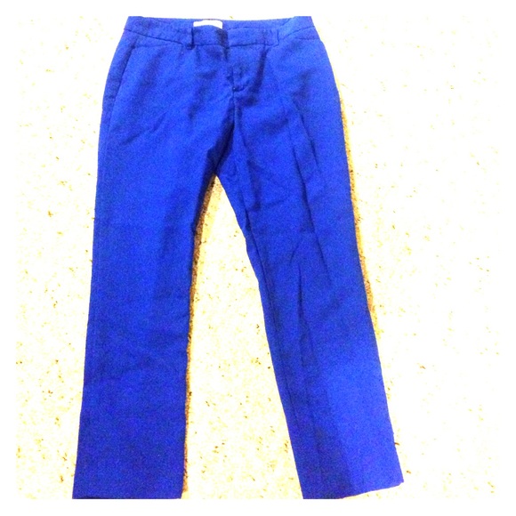 Blue cropped pants