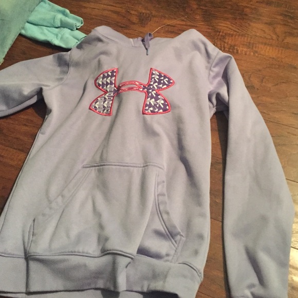 Under armor sweatshirt size extra small women's