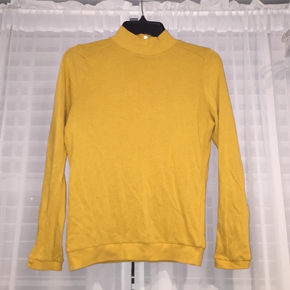 Mustard color turtle neck