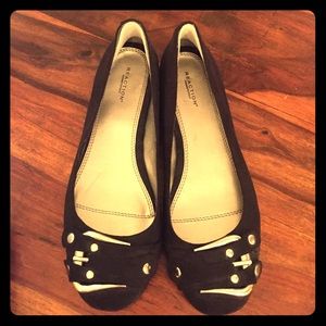 Kenneth Cole Reaction Black & Silver Buckled Flats