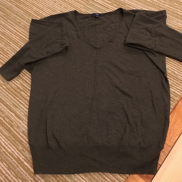 V neck sweater