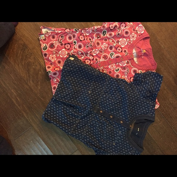 Carhart small scrub tops