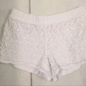 **ON HOLD** Lilly Pulitzer White Lace Shorts