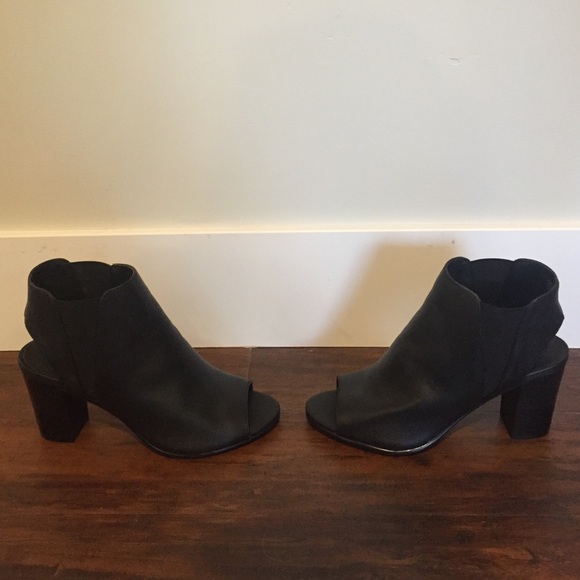 Steve Madden peep toe chunky heel