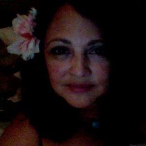 Meet your Posher, Ines