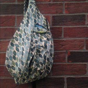 KAVU crossbody!