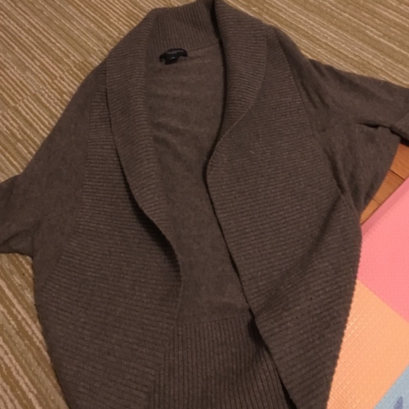 100% cashmere Heather brown cardigan