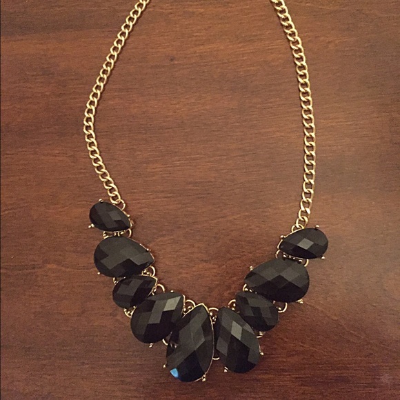 Gold tone Necklace with Black Jewlels
