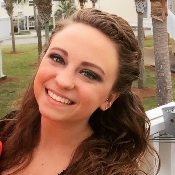 Meet your Posher, Mallory