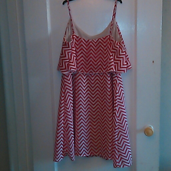 Chevron Pattern Dress - Picture 2 of 2