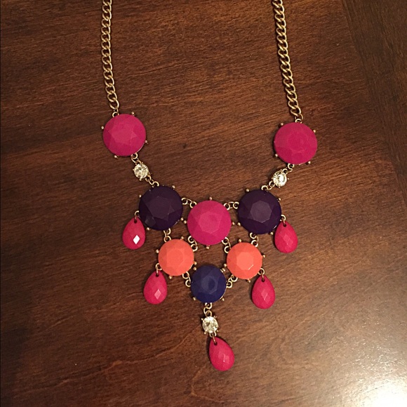 Gold tone Necklace with Assorted Color Jewels