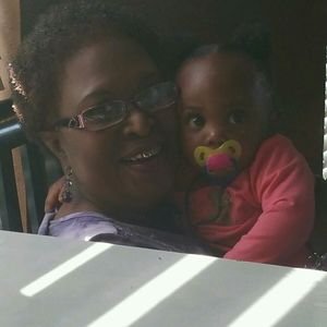 Meet your Posher, Connie