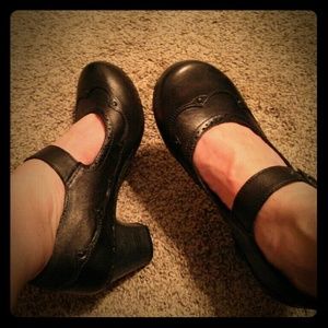 Dansko mary jane heels