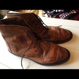 Leather subterrain boots